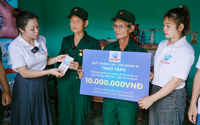 Hỗ trợ khách hàng 24/7 NHATVIP